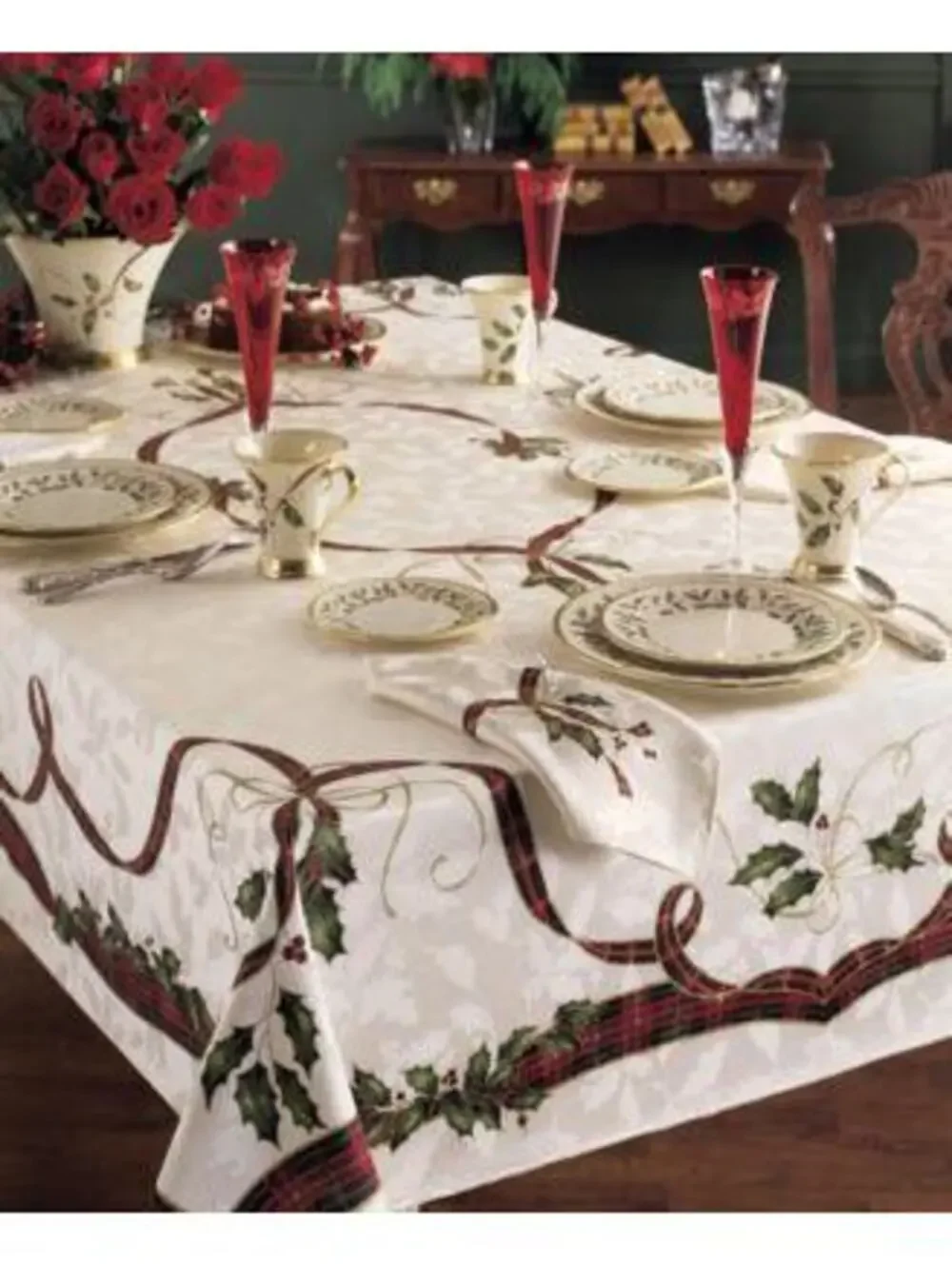 Lenox Holiday Holly Nouveau Fabric Tablecloth 60 x 84 New